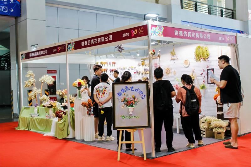 天津锦德仿真工艺品有限公司